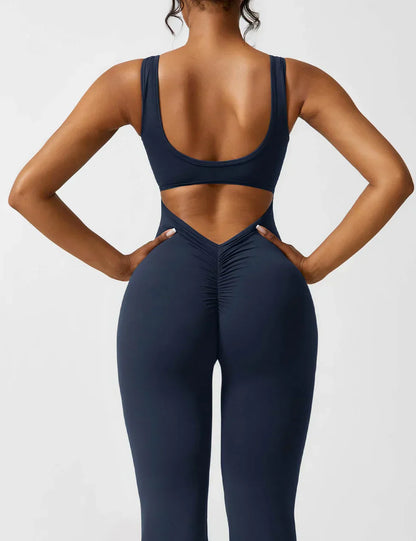 VedaFit™ – Jumpsuit with flared fit & modeling effect!