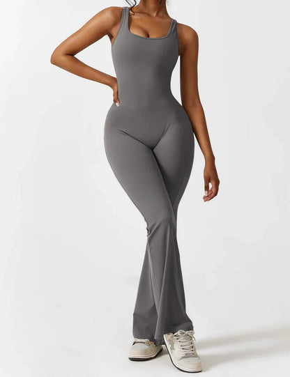 VedaFit™ – Jumpsuit with flared fit & modeling effect!