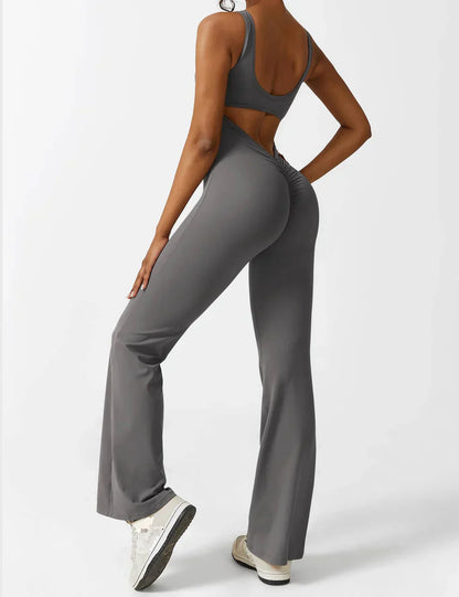 VedaFit™ – Jumpsuit with flared fit & modeling effect!